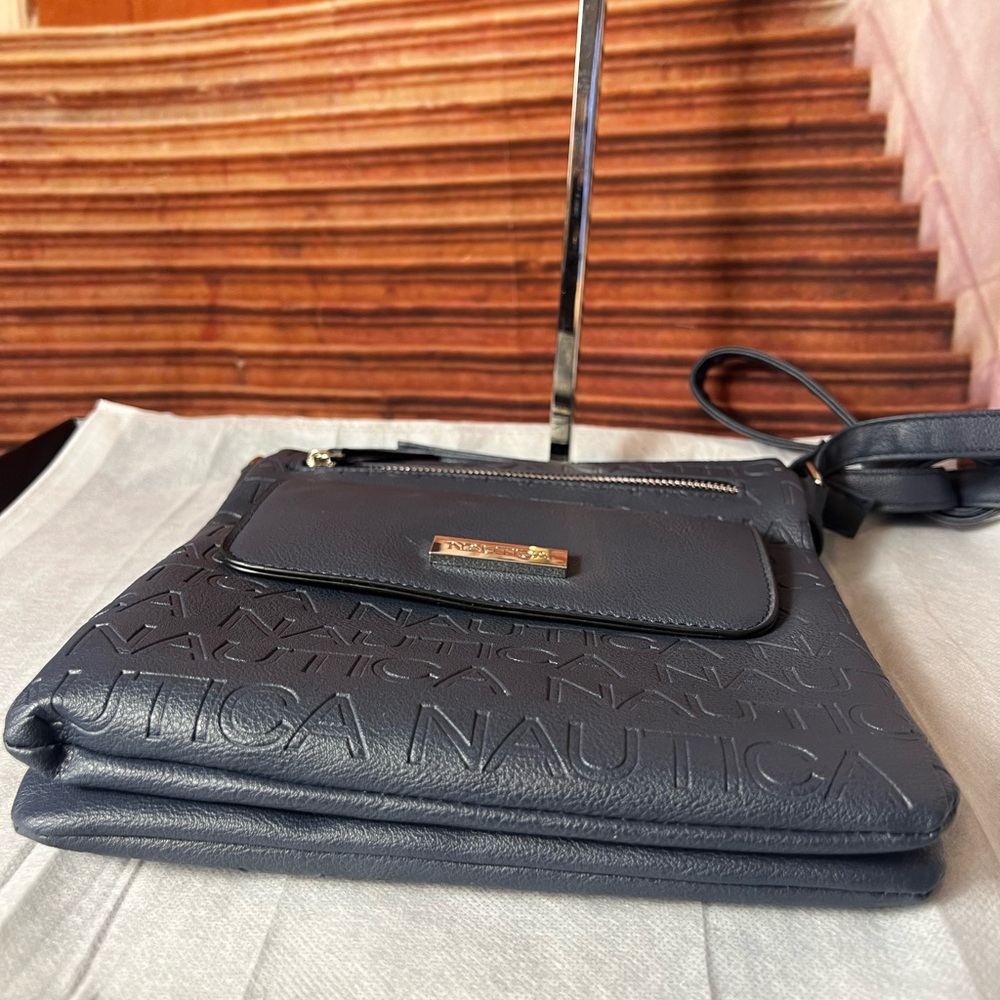Nautica Embossed Navy Crossbody Bag, excellent condition - Picture 12 of 12